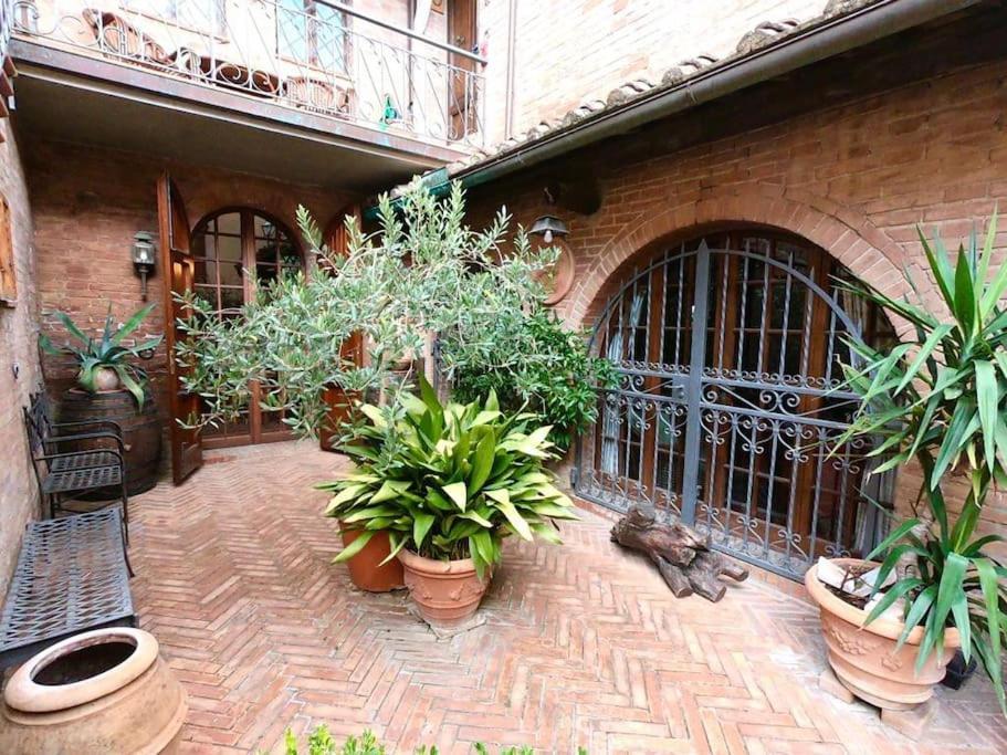 Casa Lazzaro Al Centro Di Siena Villa Dış mekan fotoğraf